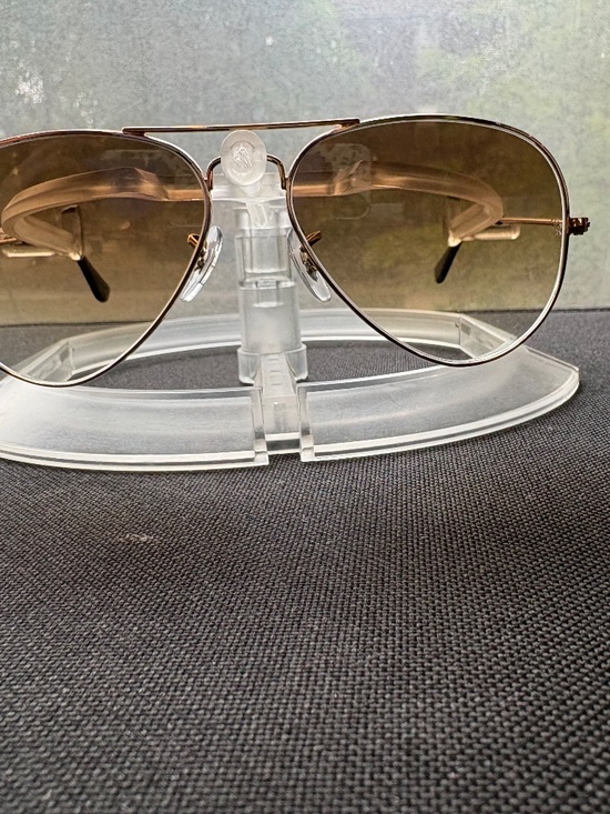 Ray-Ban Aviator sunglasses (RB3025). Gold frame/brown gradient lenses main image 8
